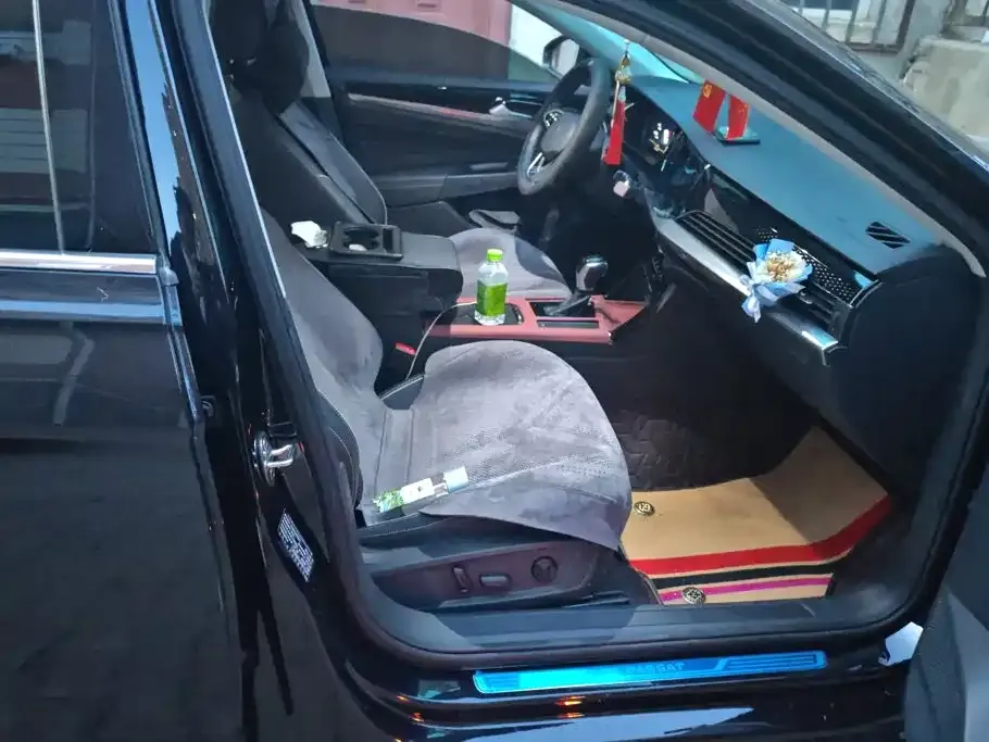 Volkswagen Passat — фото 6