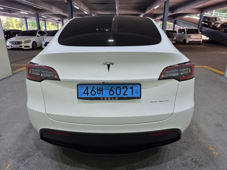Tesla Model Y — фото 4