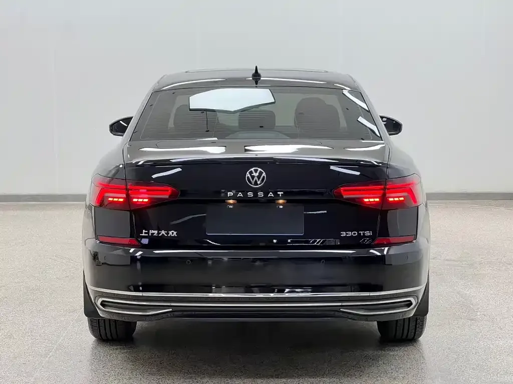 Volkswagen Passat — фото 4