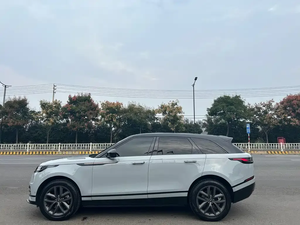 Land Rover Velar — фото 5