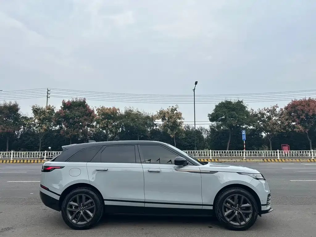 Land Rover Velar — фото 7
