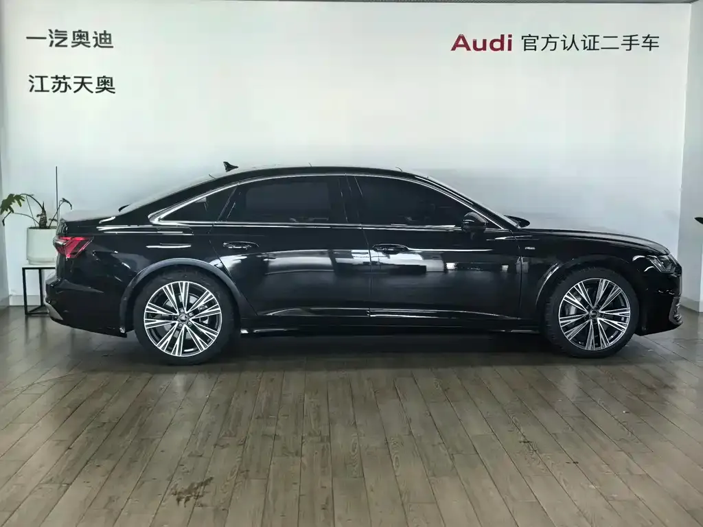 Audi A6L — фото 10