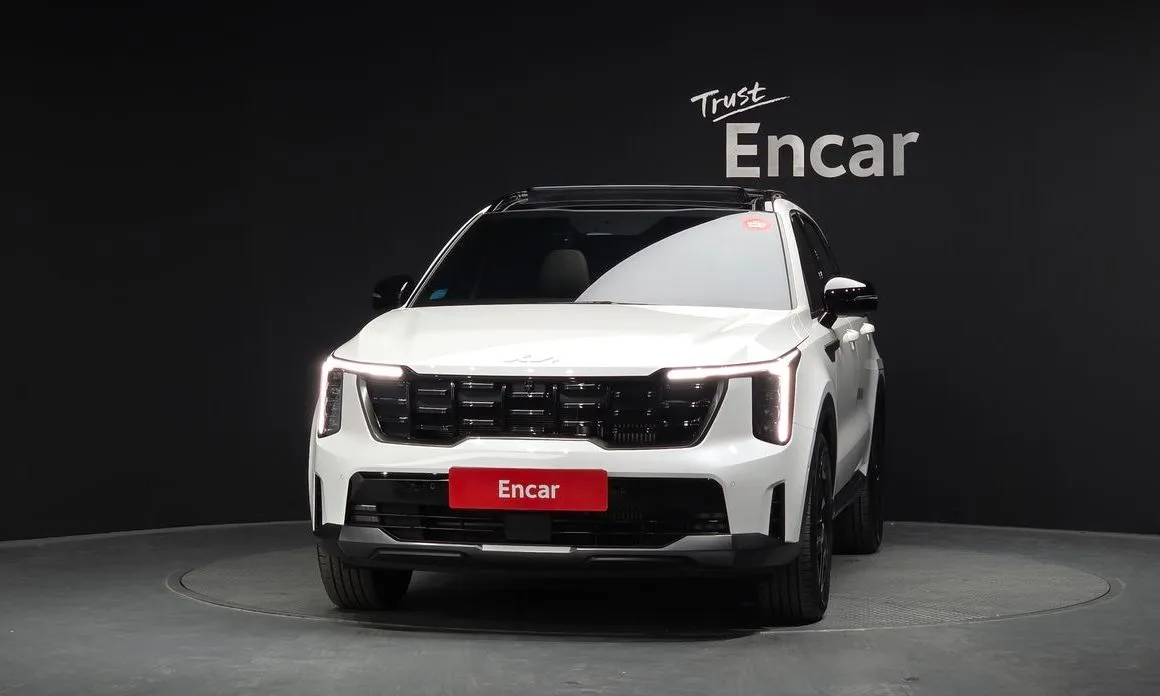Kia Sorento — фото 6