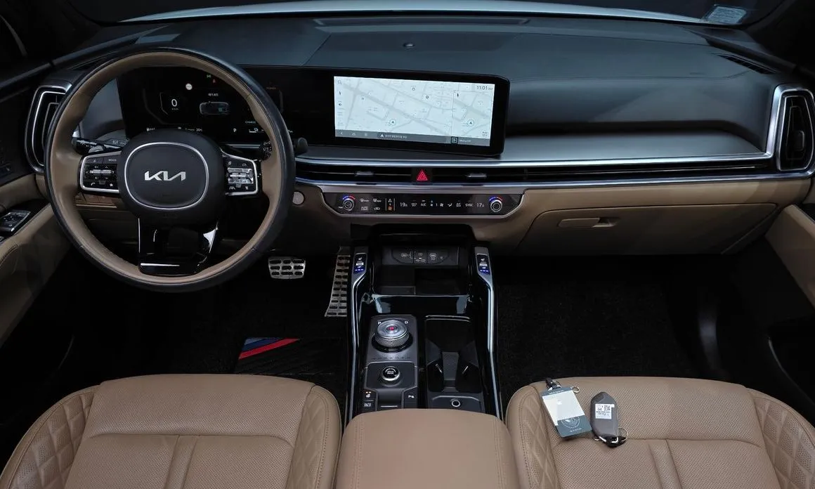Kia Sorento — фото 9
