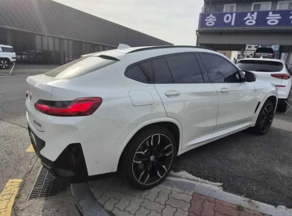 BMW X4 — фото 4