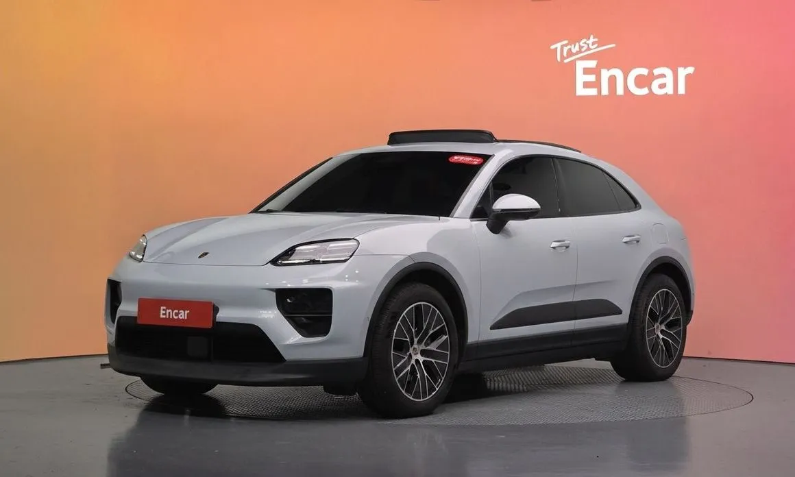 Porsche Macan — фото 1