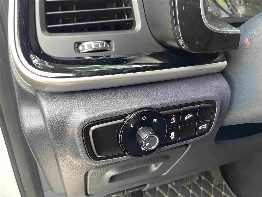 GAC Motor Trumpchi M8 — фото 3