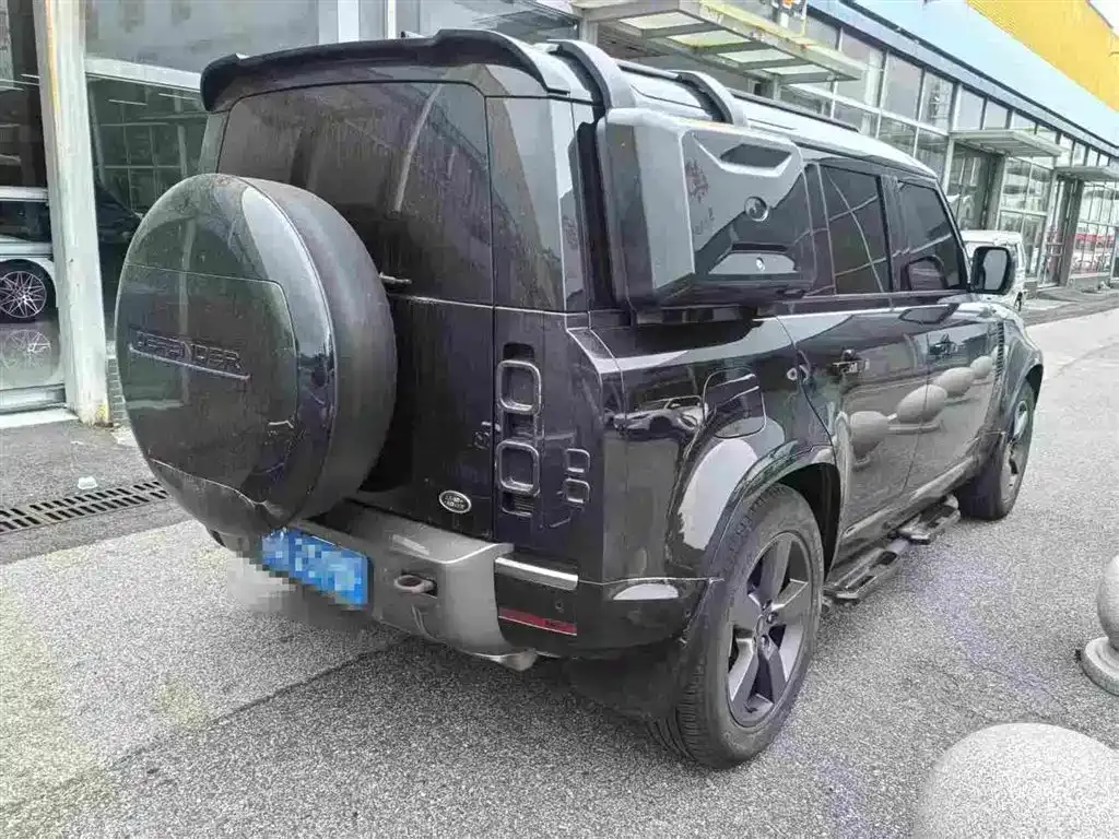 Land Rover Defender — фото 6