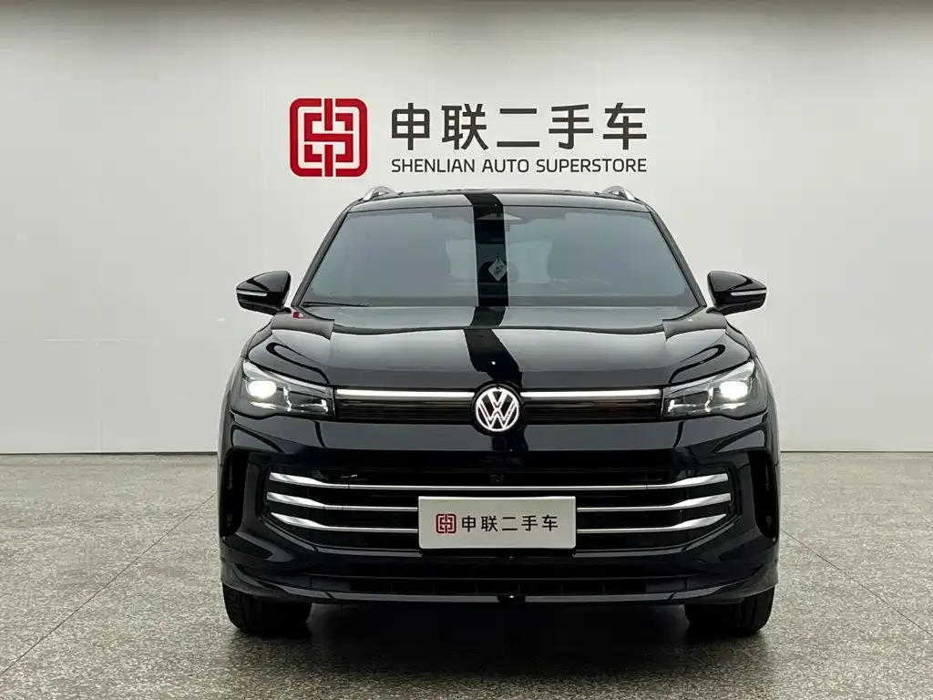 Volkswagen Tiguan L — фото 2