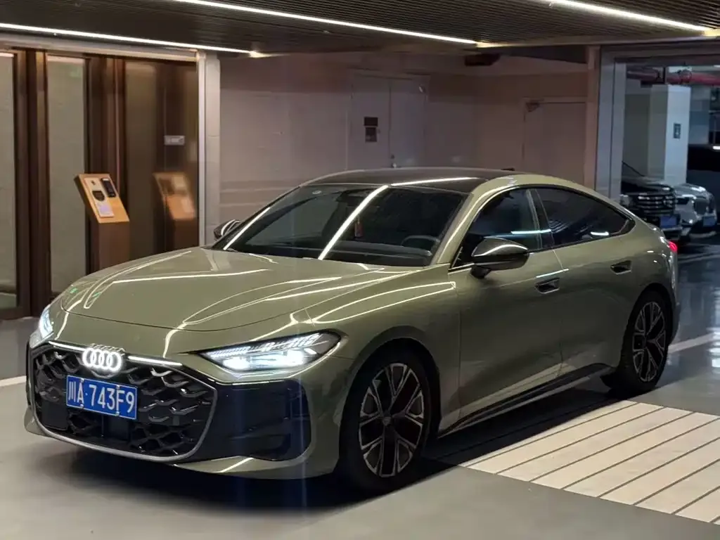 Audi A5L Sportback — фото 1