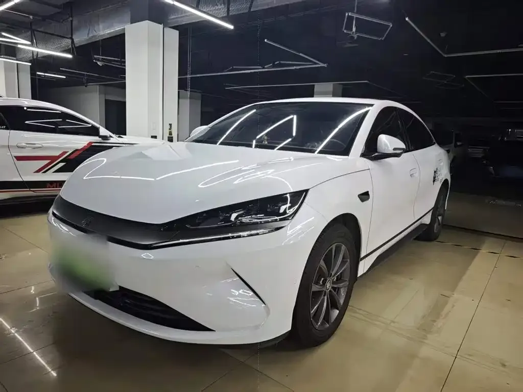BYD Qin L — фото 6