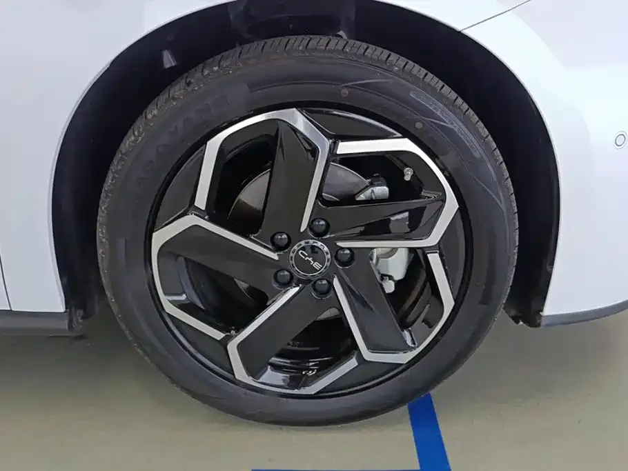 BYD Seal 06 DM-i Touring — фото 7