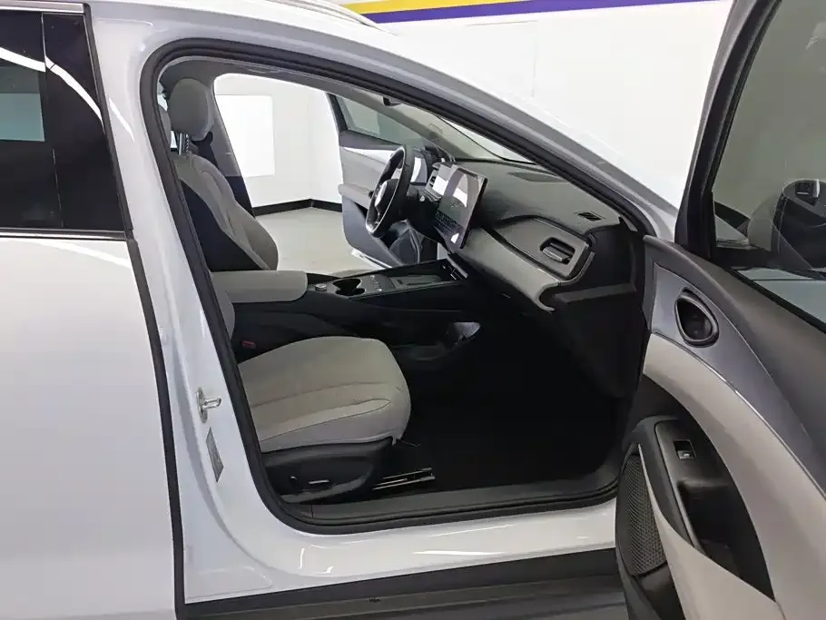 BYD Seal 06 DM-i Touring — фото 3