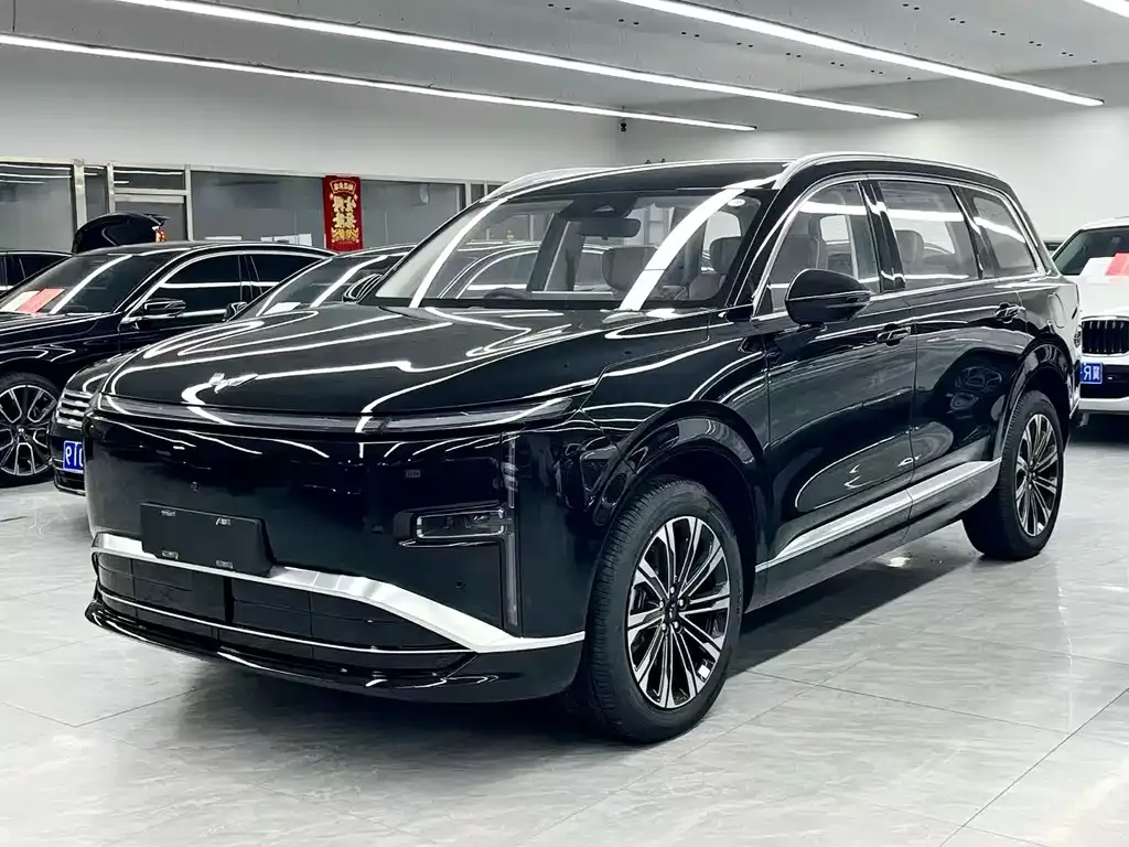 Wuling Xingguang L — фото 1