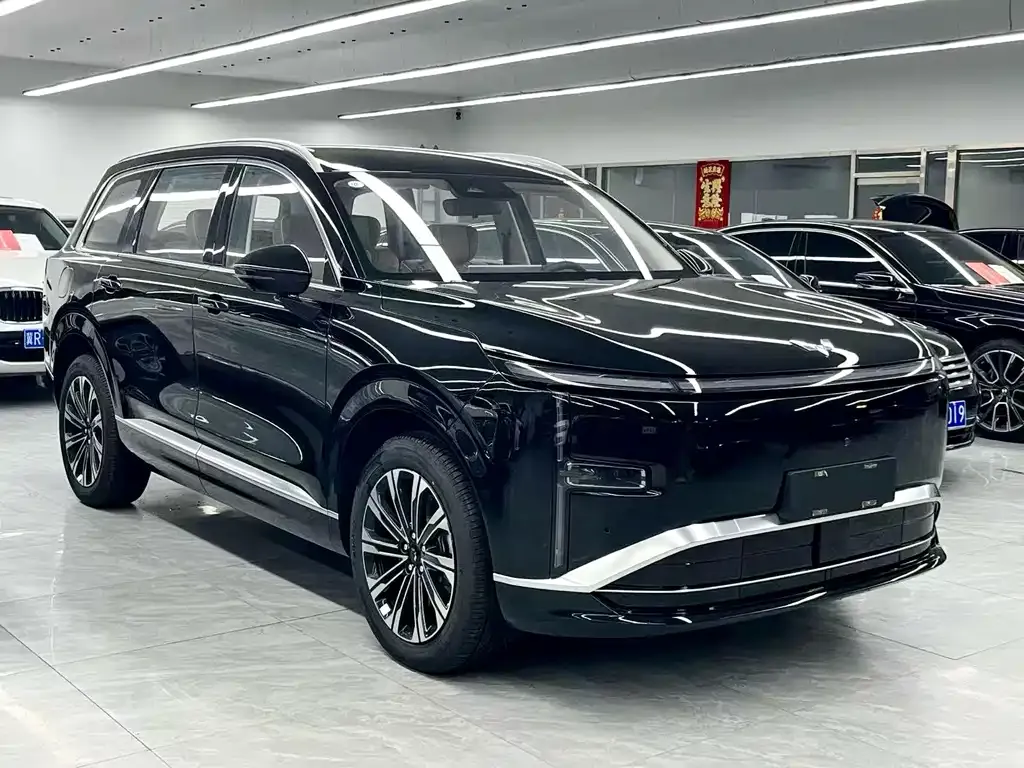 Wuling Xingguang L — фото 10