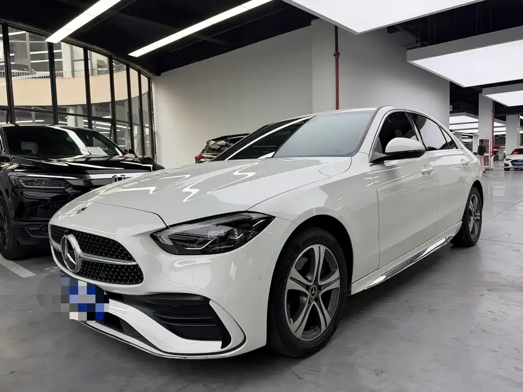 Mercedes-Benz C-Class — фото 1