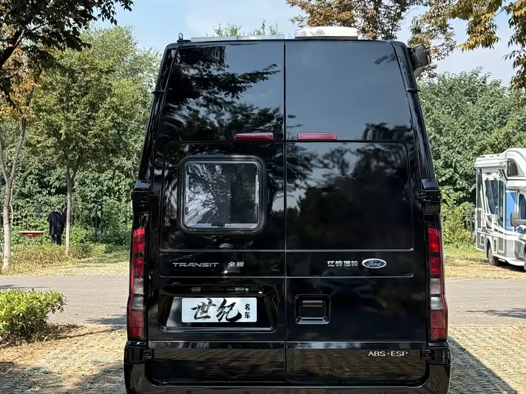 Ford Transit Custom — фото 10