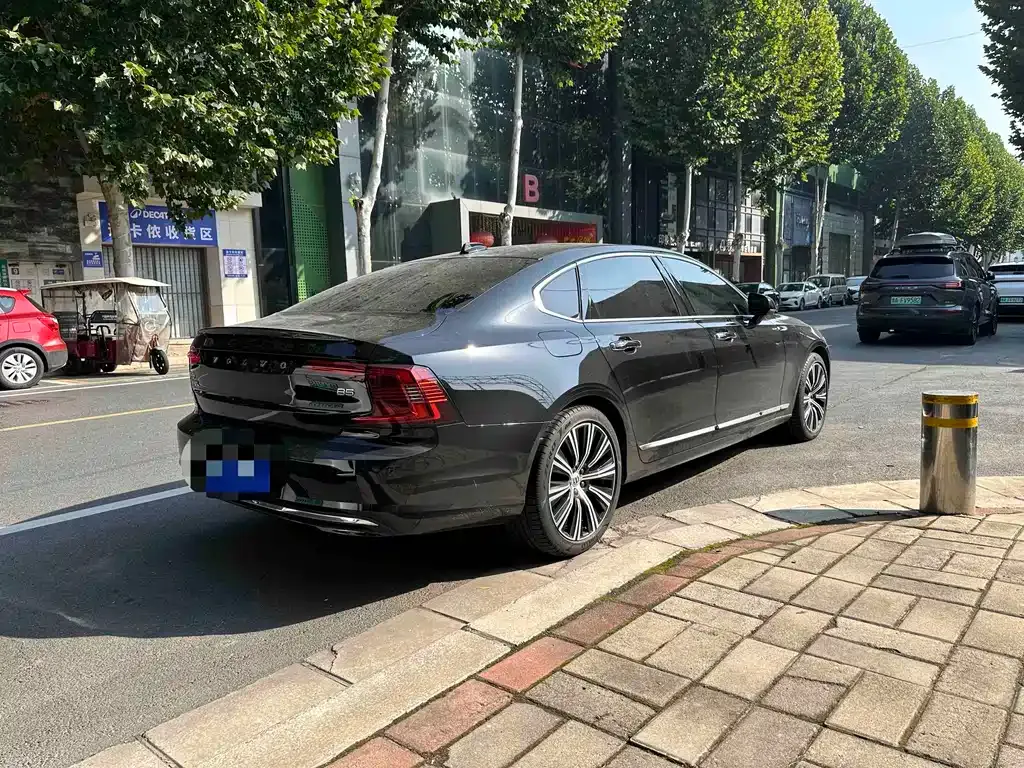 Volvo S90 — фото 9
