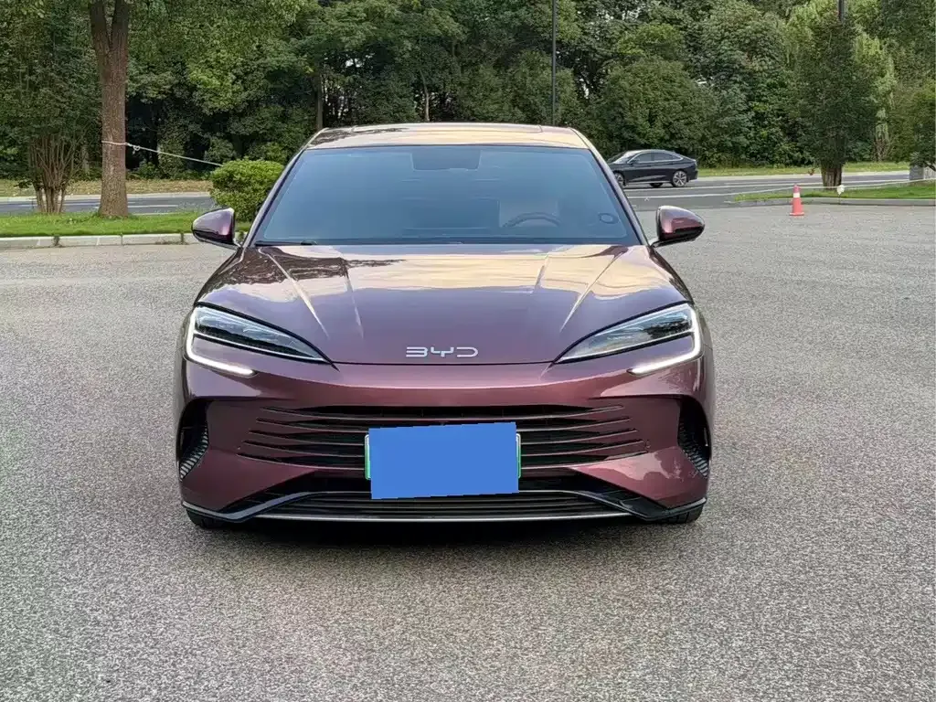 BYD Seal — фото 10