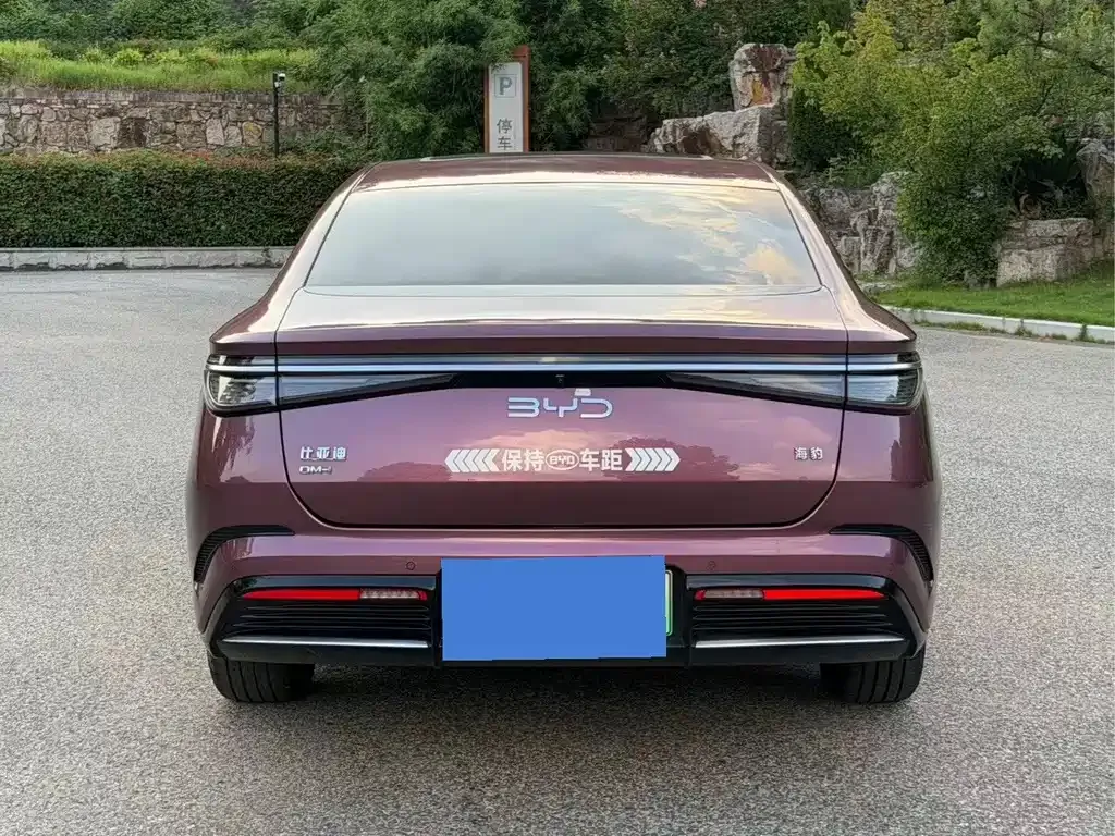 BYD Seal — фото 9