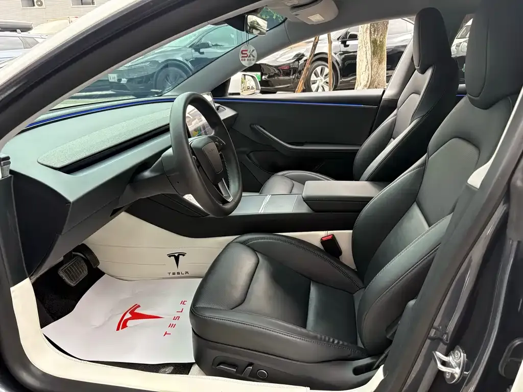Tesla Model 3 — фото 6