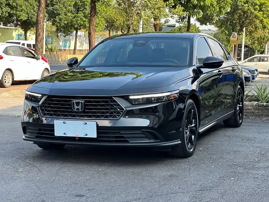 Honda Accord — фото 3