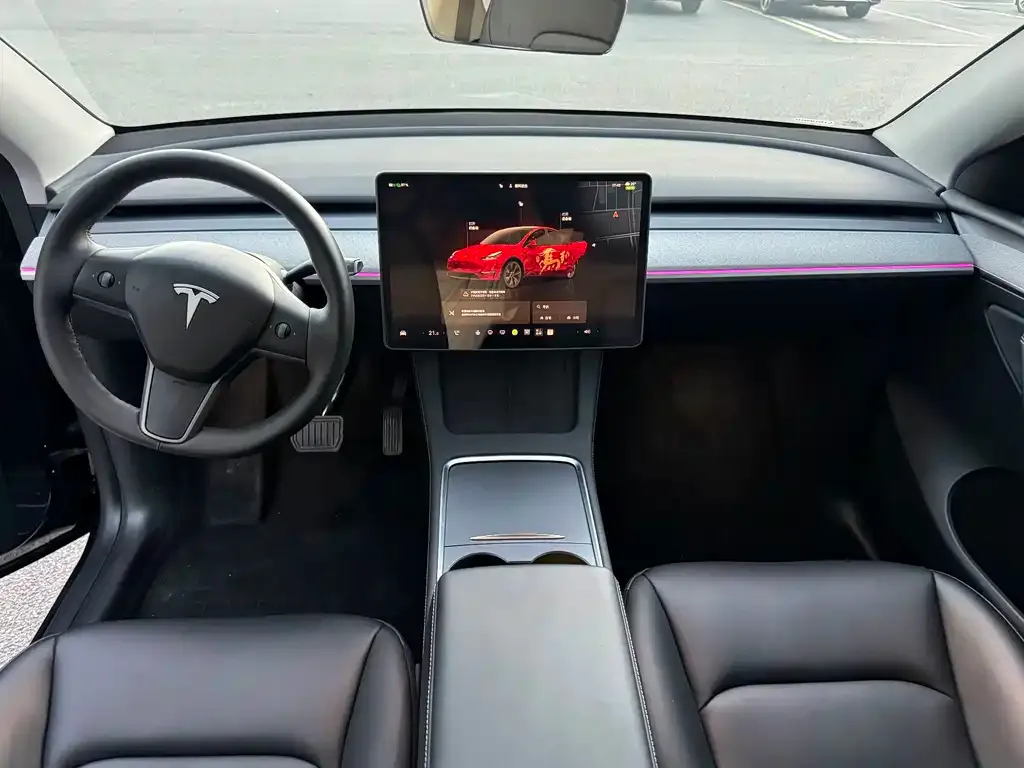 Tesla Model Y — фото 5
