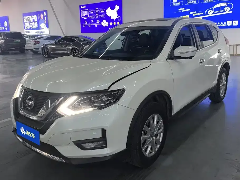 Nissan X-Trail — фото 1