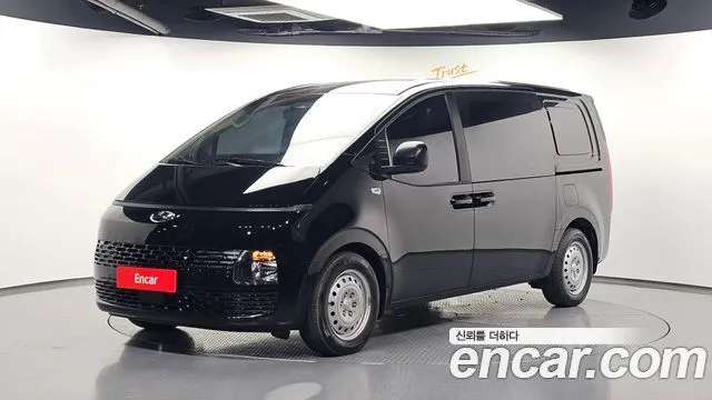 Hyundai Staria — фото 1