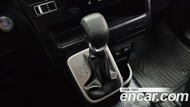 Hyundai Staria — фото 2