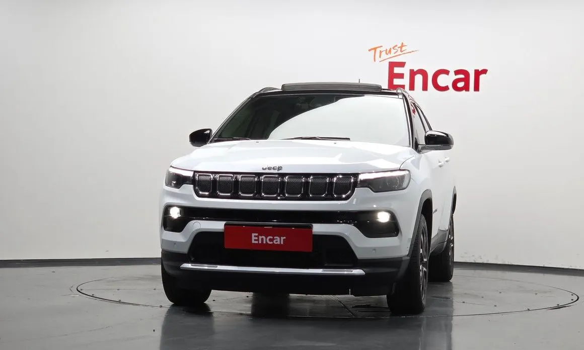 Jeep Compass — фото 4