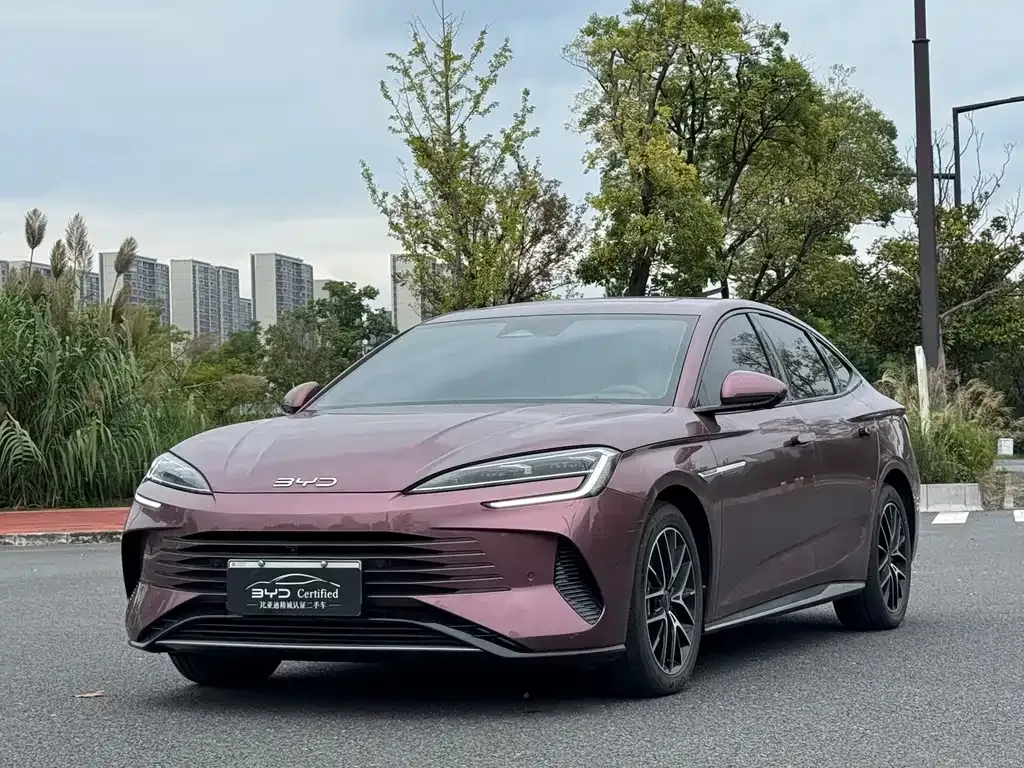 BYD Seal — фото 1
