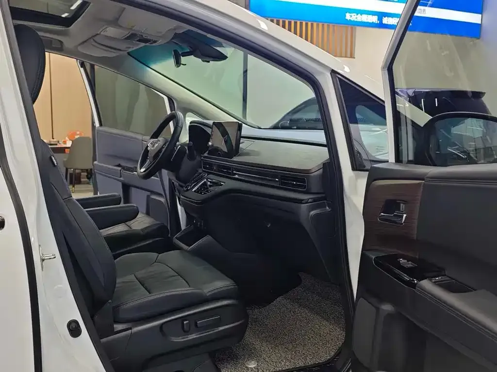 Honda Odyssey — фото 10