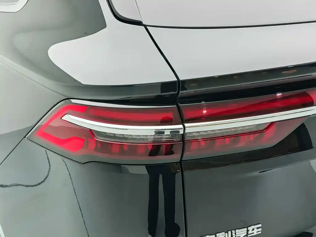 Geely Xingyue L — фото 2