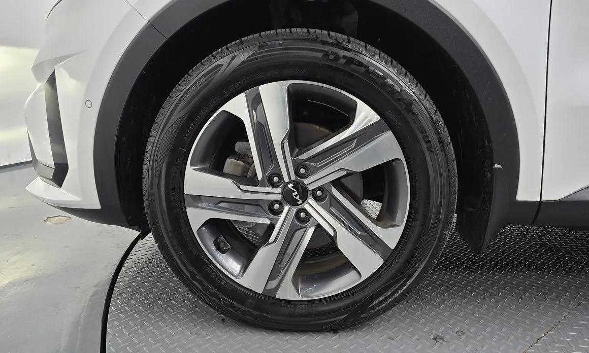 Kia Sorento — фото 9