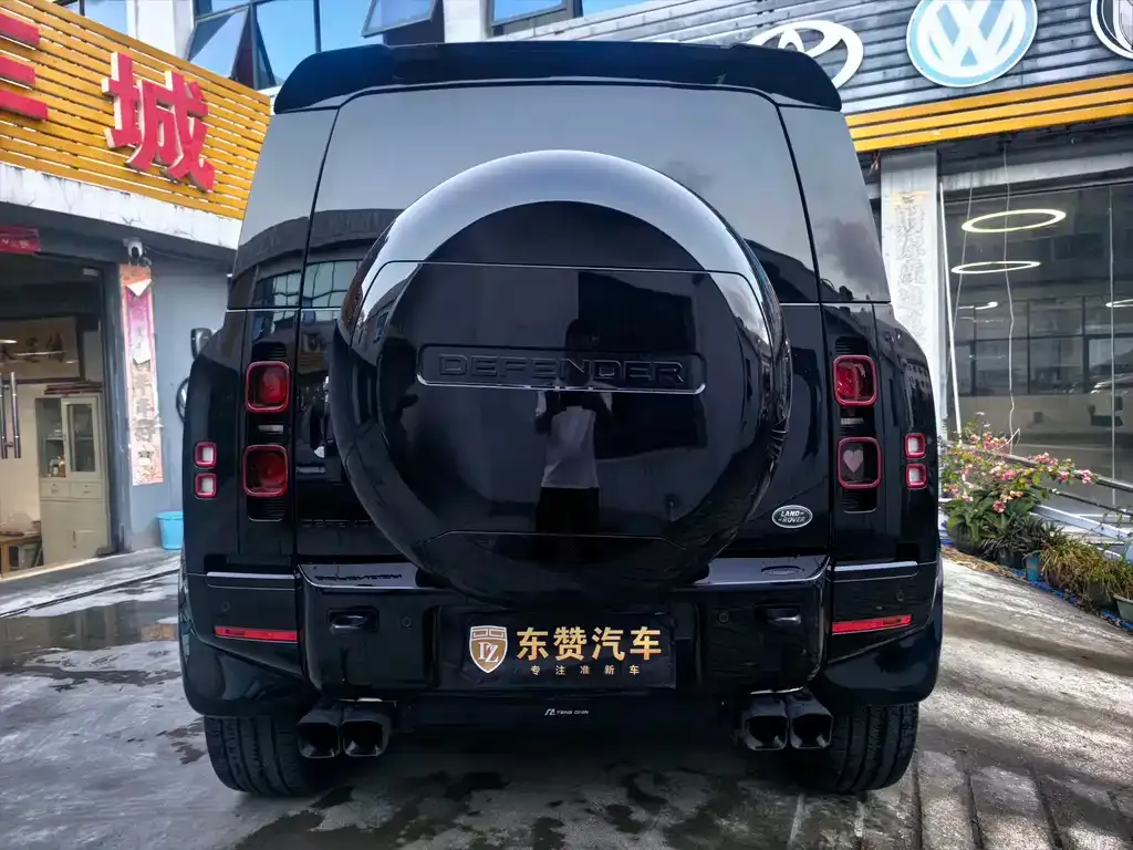 Land Rover Defender — фото 5