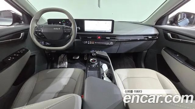 Kia EV6 — фото 8