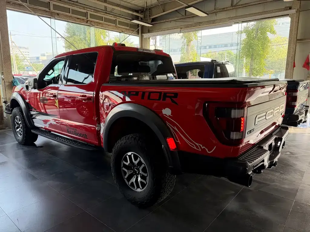 Ford F-150 Raptor — фото 9