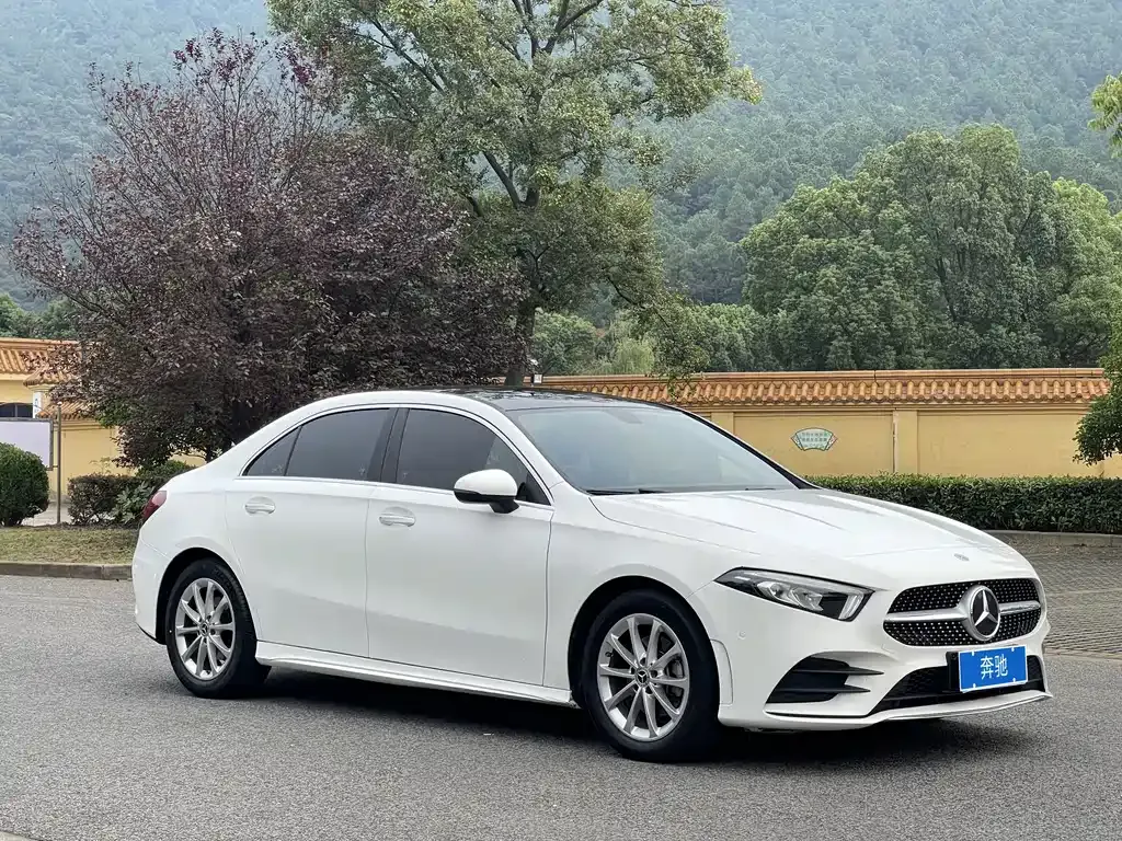 Mercedes-Benz A-Class — фото 10