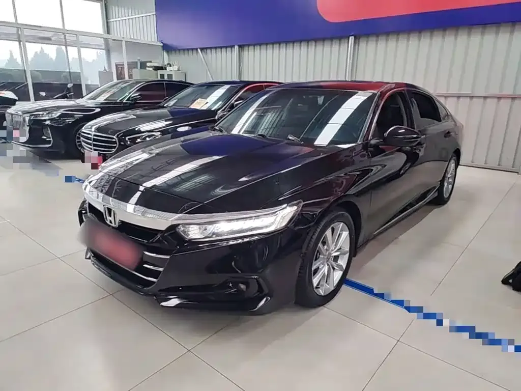 Honda Accord — фото 10
