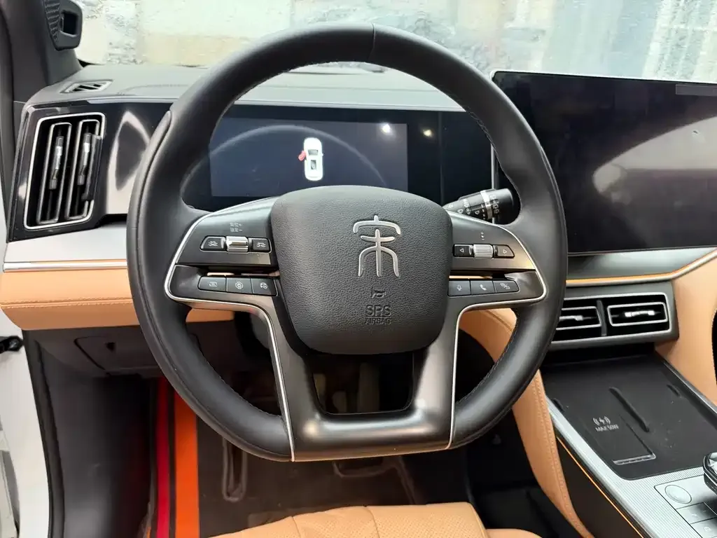 BYD L DM-i — фото 2