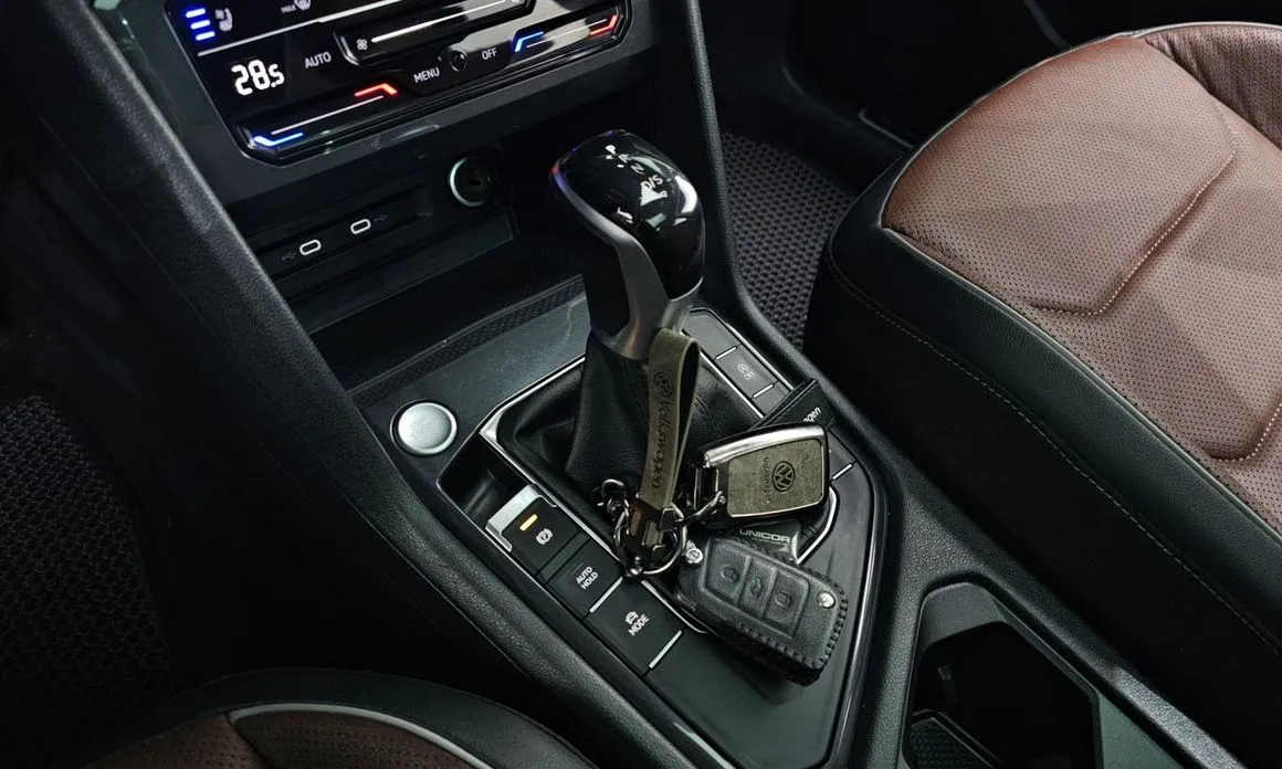 Volkswagen Tiguan — фото 9