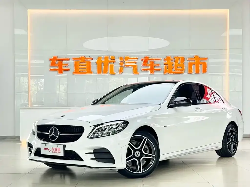Mercedes-Benz C-Class — фото 1