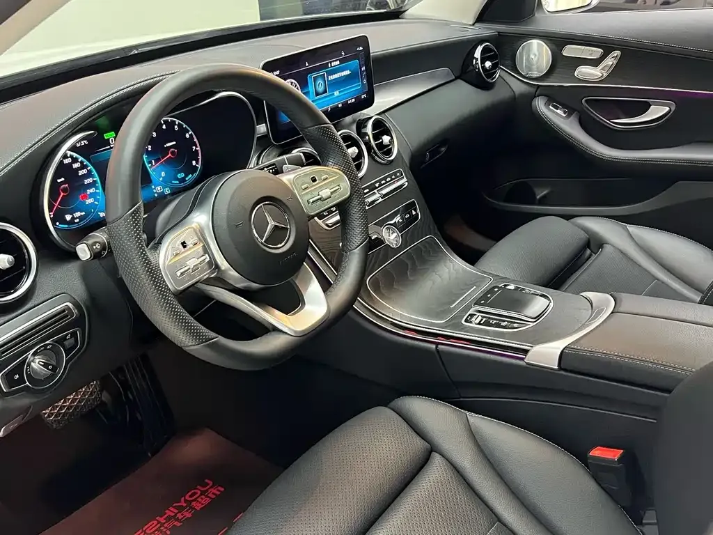 Mercedes-Benz C-Class — фото 10