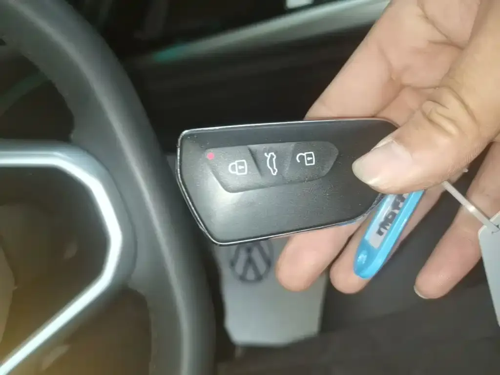 Volkswagen Passat — фото 8