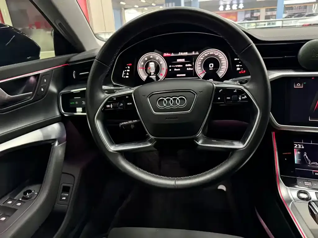 Audi A7L — фото 7
