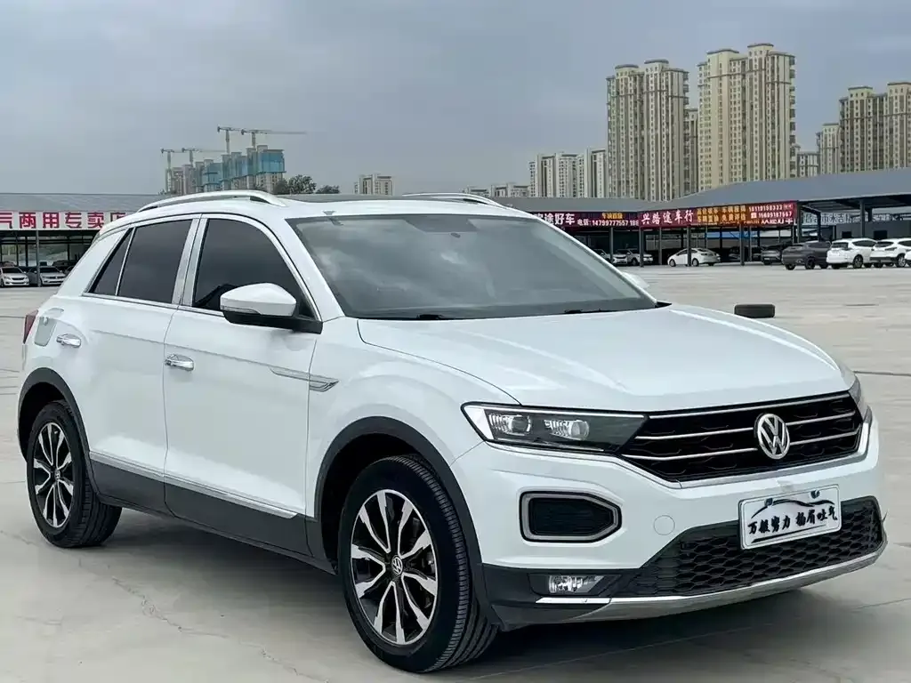 Volkswagen T-Roc — фото 5
