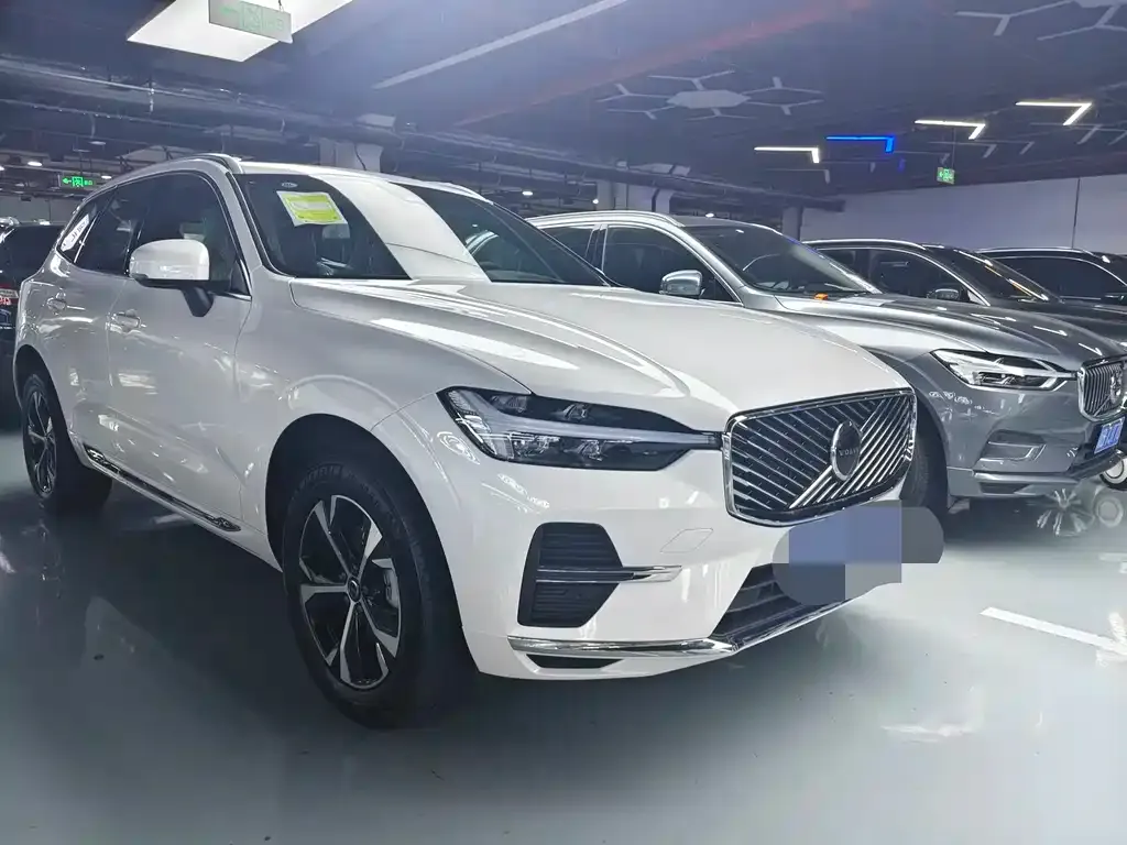 Volvo XC60 — фото 4