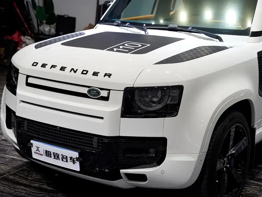 Land Rover Defender — фото 10