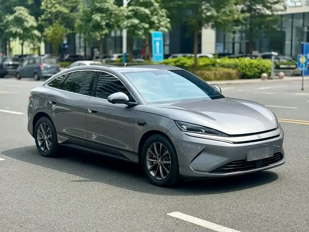 BYD Qin L — фото 7